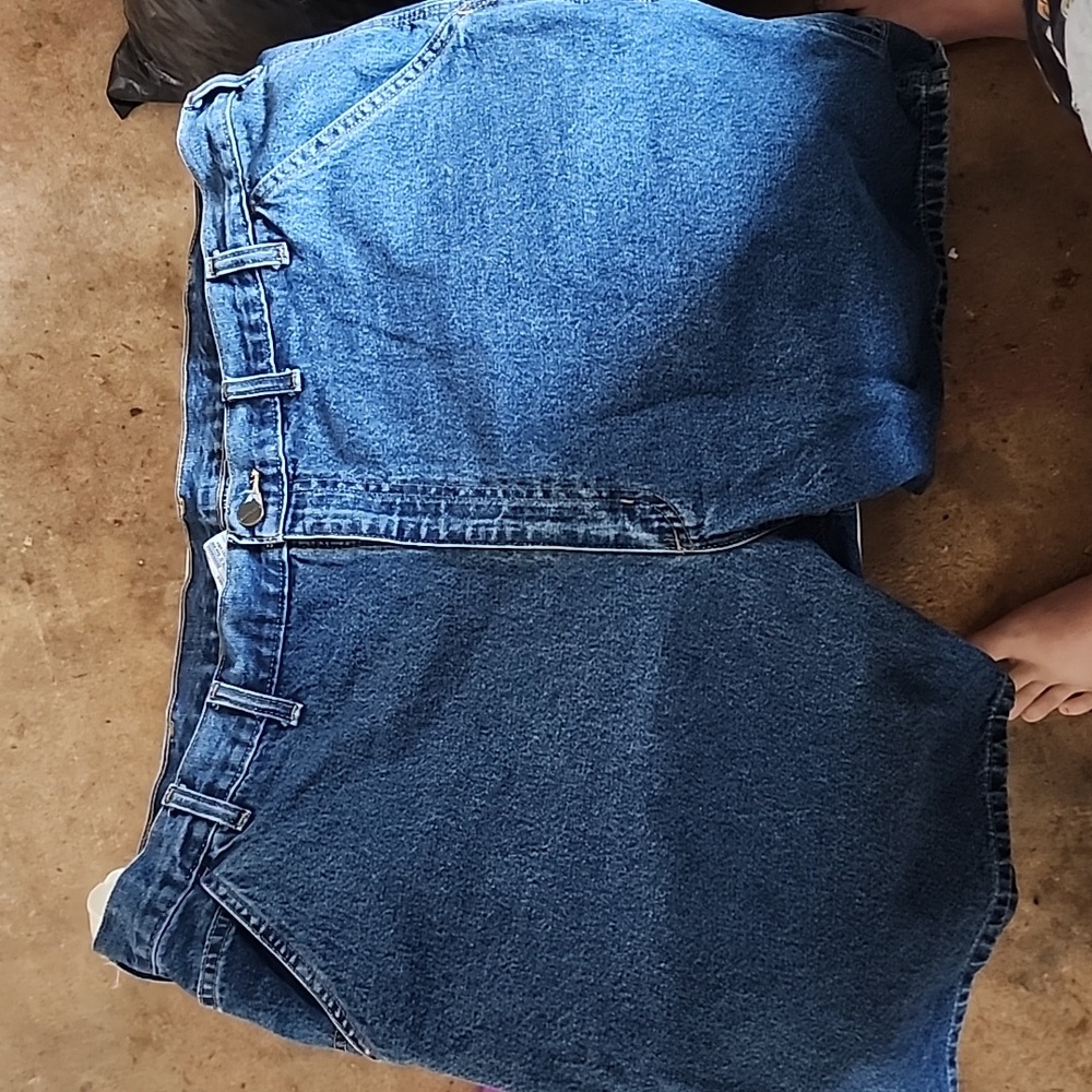 Mens Carhartt size 44 Jean shorts